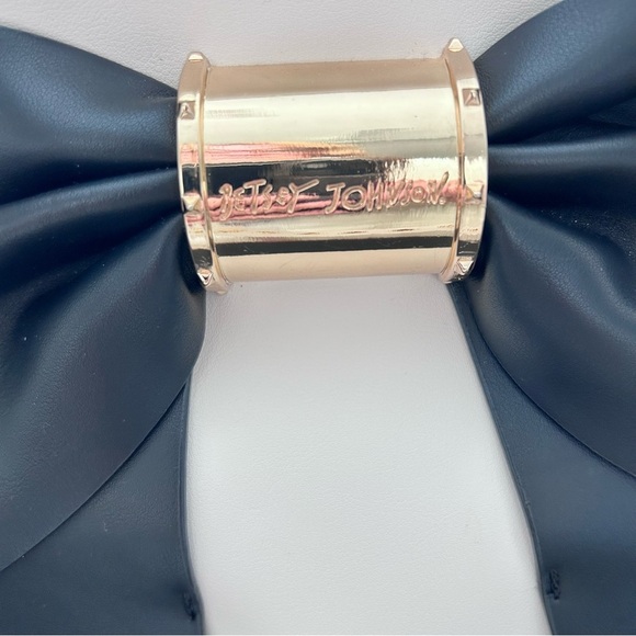 Betsey Johnson Women's Bow Nanza Tote Black/Cream Handbag - Picture 5 of 7